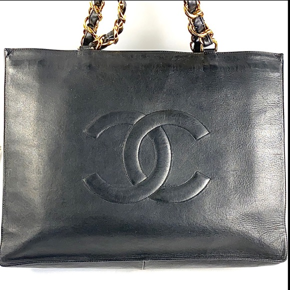 💎✨CELEBRITY✨💎 CHANEL LEATHER TOTE - Picture 3 of 16